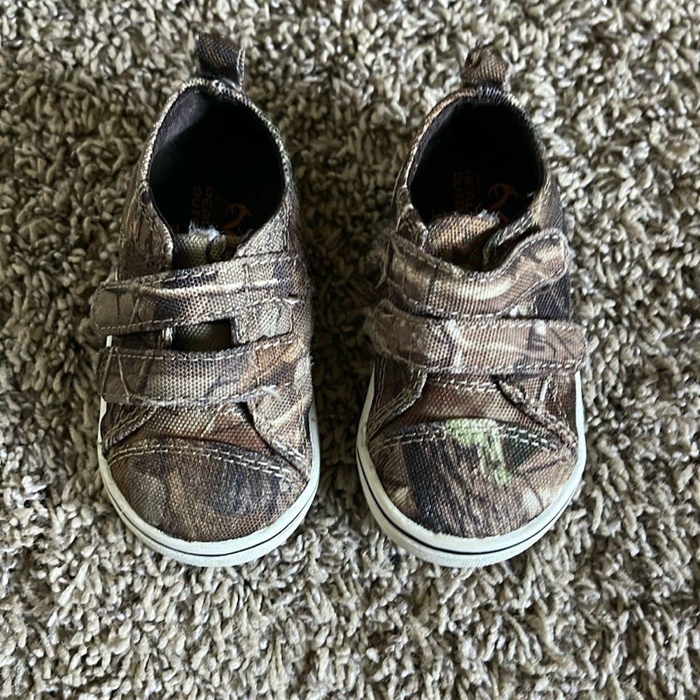 Baby Boy Realtree Camo Velcro Sneakers